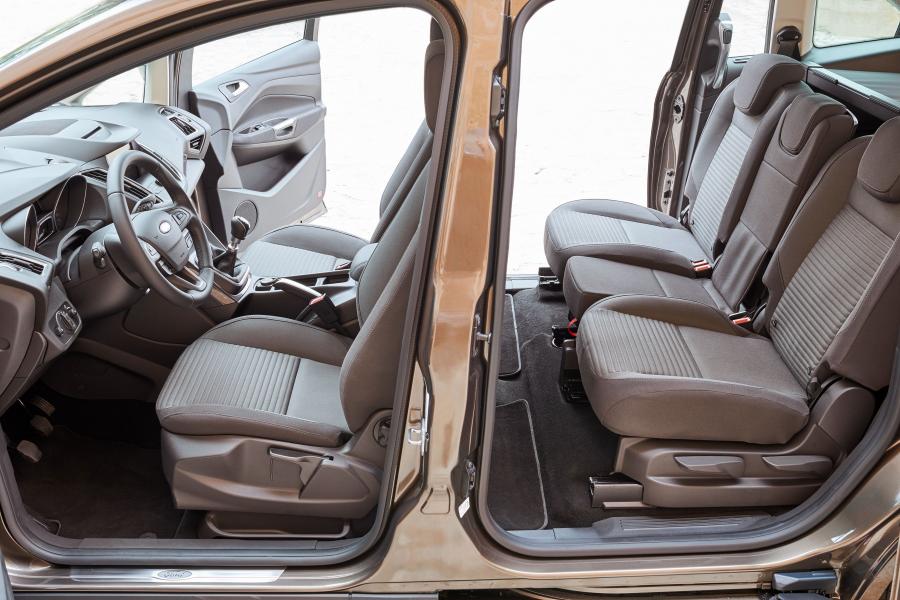  Ford Grand C-Max 2015 года  (фото 6 из 19)
